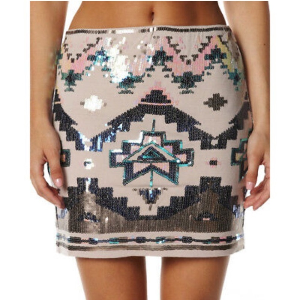 Express skirt-FREE if added to bundle